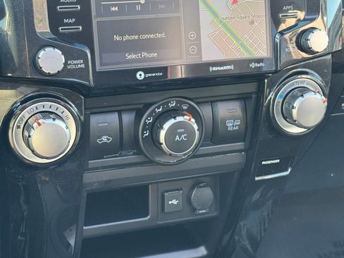 Used 2020 Toyota 4Runner SR5 image 28