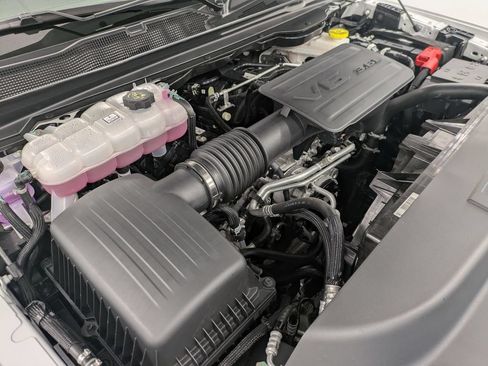 Used 2025 RAM 1500 Big Horn AWD/4WD image 31