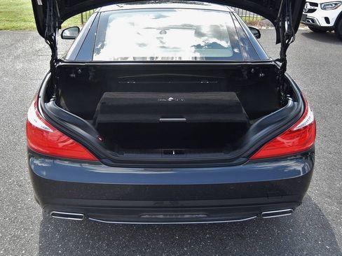 Used 2013 Mercedes-Benz SL 550 image 12