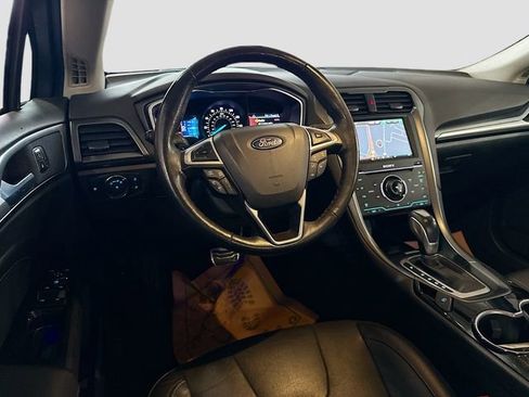 Used 2015 Ford Fusion Titanium image 23