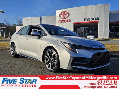 Used 2022 Toyota Corolla SE image 1