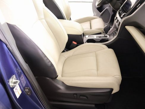 Used 2019 Subaru Ascent Limited w/ Popular Package #2 image 14