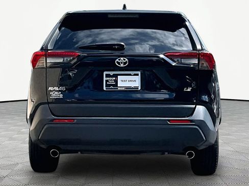 Used 2023 Toyota RAV4 LE FWD image 5