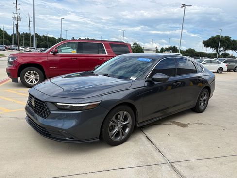 Certified 2024 Honda Accord EX image 4