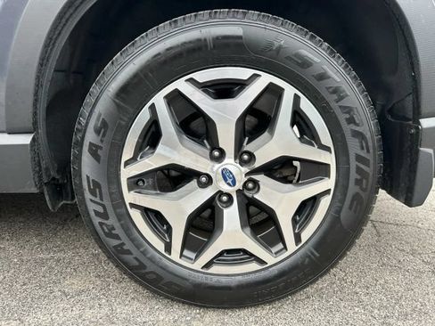 Used 2021 Subaru Forester Premium AWD/4WD image 29