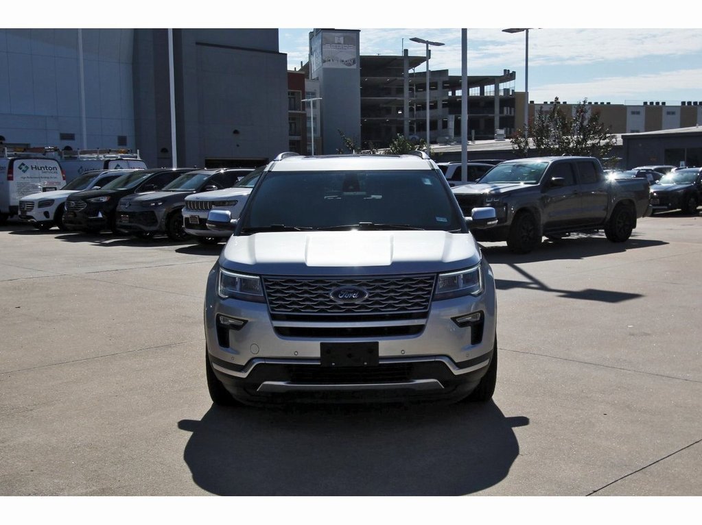 Used 2018 Ford Explorer Platinum AWD/4WD image 2