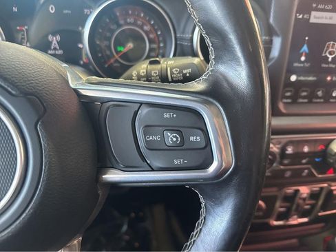 Used 2021 Jeep Wrangler Unlimited Sahara AWD/4WD image 25