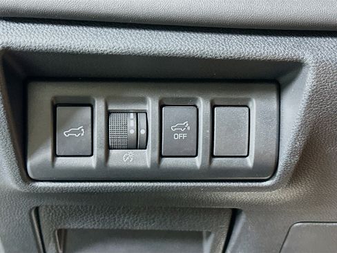 Used 2025 Subaru Outback Onyx Edition AWD/4WD image 17