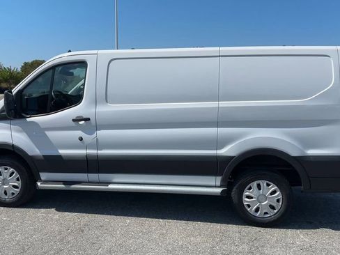 Used 2024 Ford Transit 250 Base w/ Exterior Upgrade Package image 34