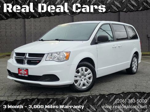 Used 2018 Dodge Grand Caravan SE w/ UConnect Hands-Free Group image 1