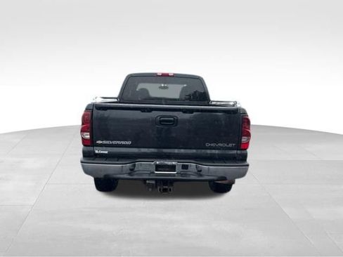Used 2005 Chevrolet Silverado 1500 LS w/ Light Duty Power Package image 4