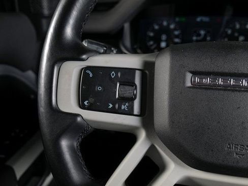 Used 2020 Land Rover Defender 110 SE image 19