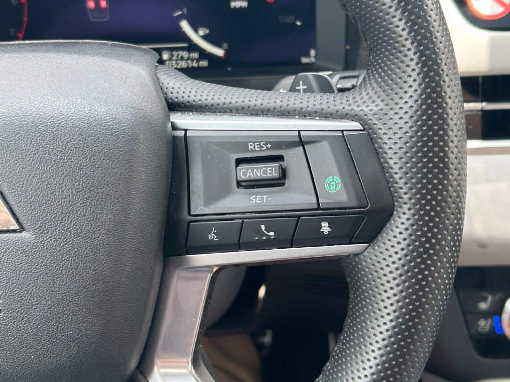 Used 2025 Mitsubishi Outlander SEL AWD/4WD image 40