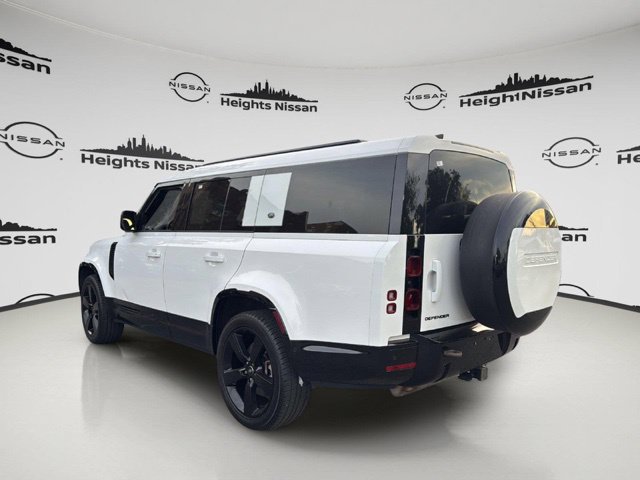Used 2024 Land Rover Defender 130 X-Dynamic SE AWD/4WD image 5