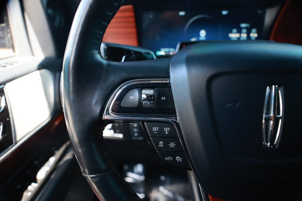 Used 2024 Lincoln Navigator L Reserve AWD/4WD image 25