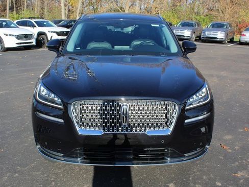 Certified 2022 Lincoln Corsair Reserve w/ Elements Package image 11