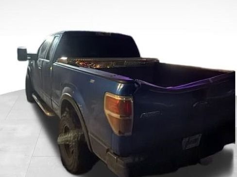 Used 2010 Ford F150 STX image 2
