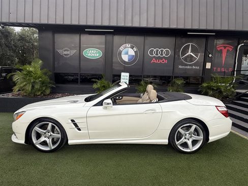 Used 2015 Mercedes-Benz SL 550 w/ Driver Assistance Package image 7