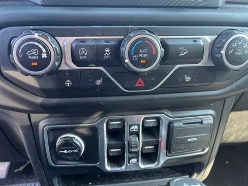 Used 2019 Jeep Wrangler Unlimited Sport S AWD/4WD image 23