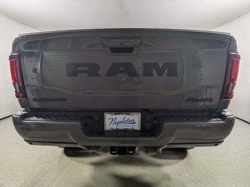 New 2026 RAM 2500 Laramie AWD/4WD image 7