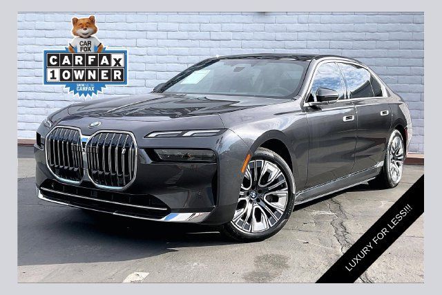 Used 2023 BMW i7 xDrive60 AWD/4WD image 1