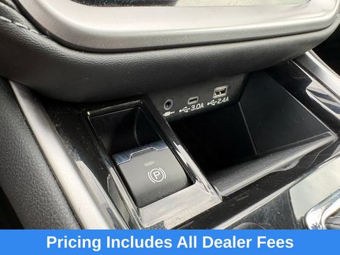 Certified 2024 Subaru Outback Premium AWD/4WD image 20