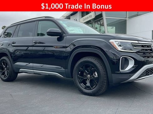 New 2025 Volkswagen Atlas Peak Edition SE AWD/4WD image 1