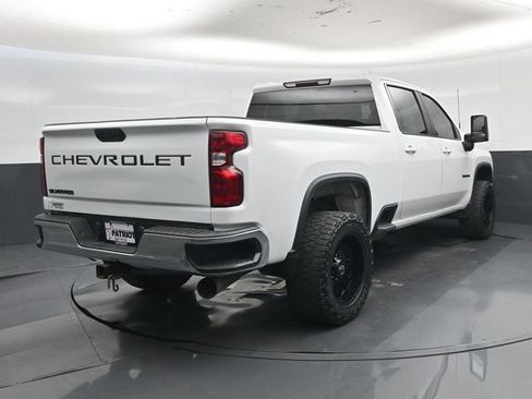 Used 2021 Chevrolet Silverado 2500 LT w/ Z71 Off-Road Package AWD/4WD image 3