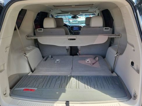 Used 2023 GMC Acadia Denali w/ Trailering Package FWD image 9