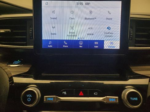 Used 2021 Ford Explorer Limited w/ Equipment Group 301A RWD image 25