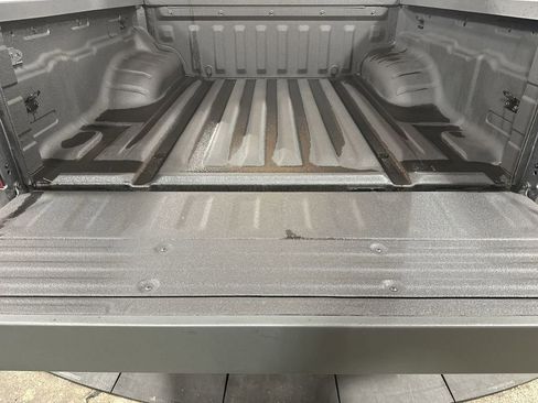 Used 2019 Nissan Frontier SV image 31