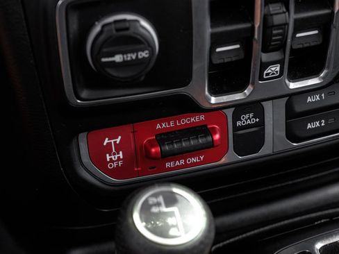 Used 2021 Jeep Gladiator Mojave AWD/4WD image 37