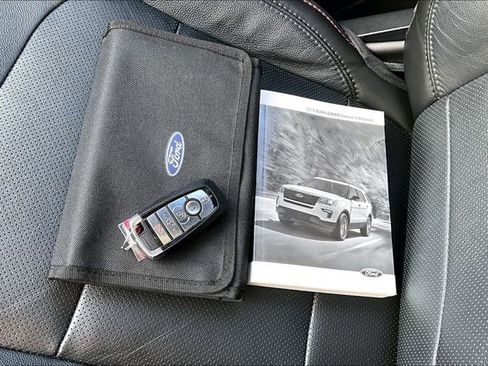 Used 2018 Ford Explorer Sport w/ Equipment Group 401A image 10