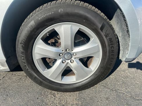 Used 2010 Mercedes-Benz GL 450 4MATIC image 2