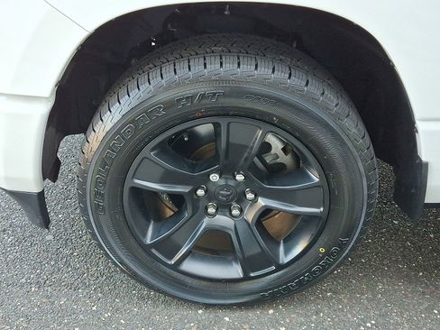 Used 2022 RAM 1500 Big Horn image 10