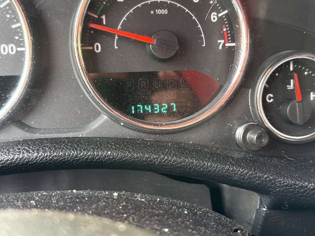 Used 2013 Jeep Wrangler Sport w/ Connectivity Group AWD/4WD image 23