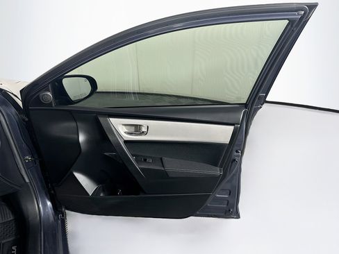 Used 2019 Toyota Corolla LE FWD image 29