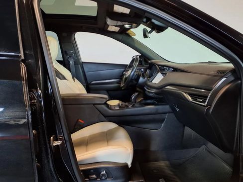 Used 2020 Cadillac XT4 Sport AWD/4WD image 12