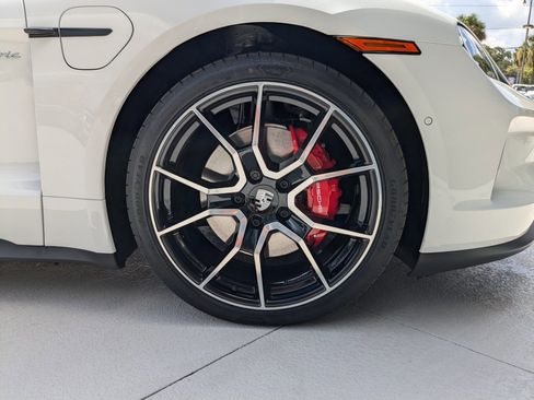 New 2025 Porsche Taycan 4S image 30
