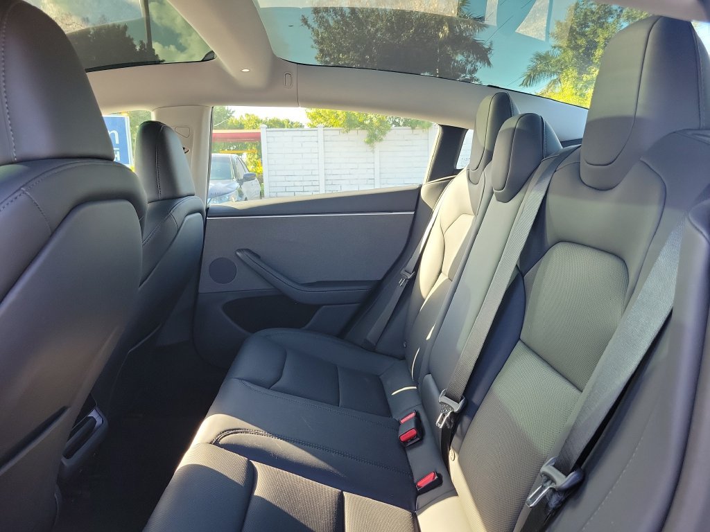 Used 2025 Tesla Model 3 RWD image 11