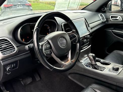 Used 2022 Jeep Grand Cherokee Limited image 21