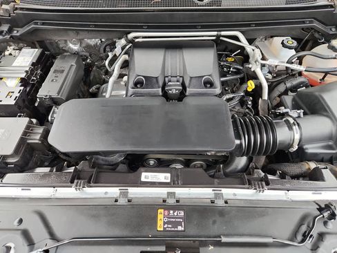 Used 2025 GMC Canyon Elevation w/ Convenience Package image 13