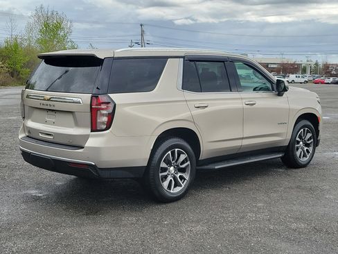 Used 2021 Chevrolet Tahoe LT w/ LT Signature Package AWD/4WD image 5