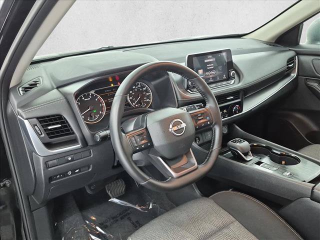 Used 2026 Nissan Rogue SV FWD image 10