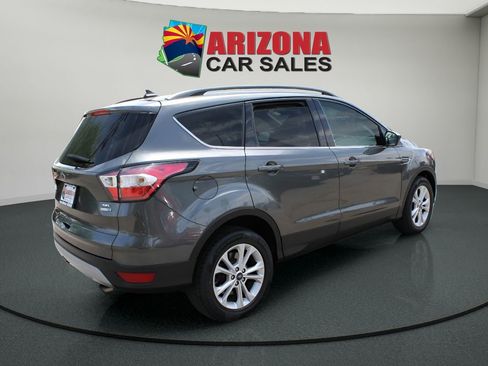 Used 2018 Ford Escape SEL image 5