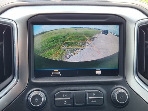 Used 2021 Chevrolet Silverado 1500 LT RWD image 18