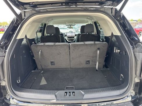 Used 2025 Ford Explorer Active AWD/4WD image 36