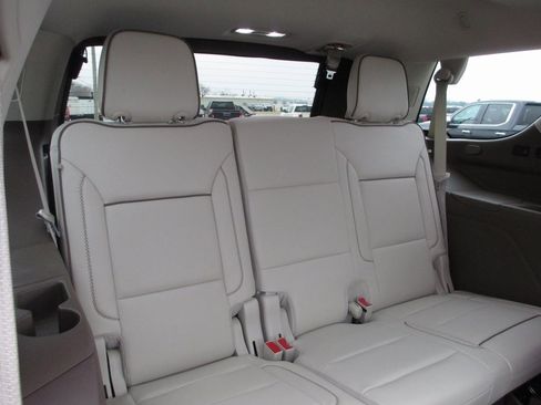 Used 2021 GMC Yukon Denali image 24