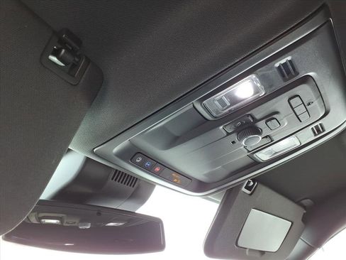 Used 2024 Chevrolet Tahoe Z71 w/ Luxury Package image 27