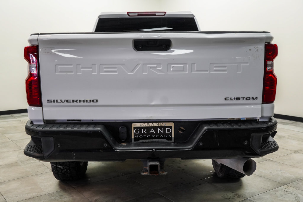 Used 2024 Chevrolet Silverado 2500 Custom w/ Custom Value Package AWD/4WD image 11